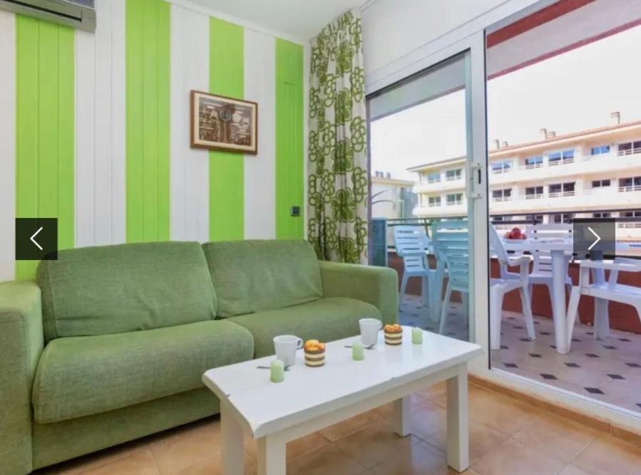 Apartamento Familiar Torroella De Montgri Luaran gambar