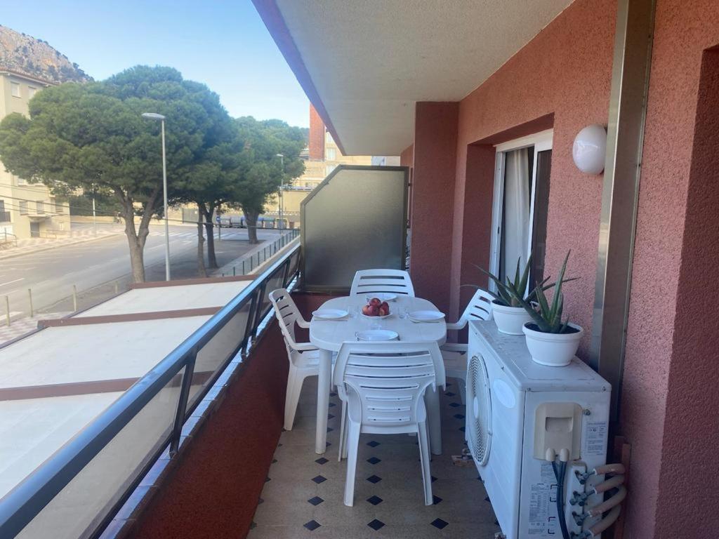 Apartamento Familiar Torroella De Montgri Luaran gambar